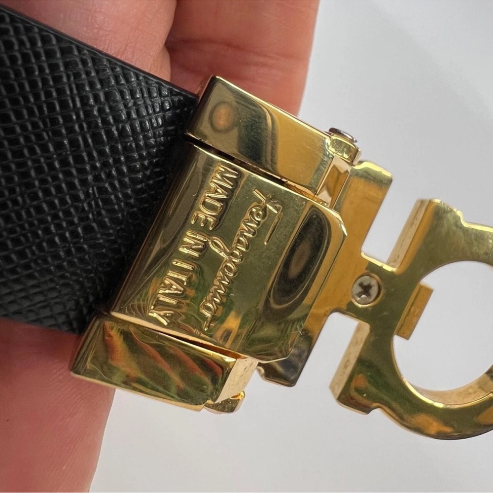 Salvatore Ferragamo Black and Gold leather Belt - Picture 14 of 16